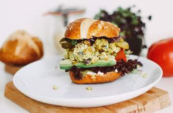 Vegan Breakfast Burger