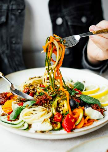 Zoodle Salad with Shredded Tofu